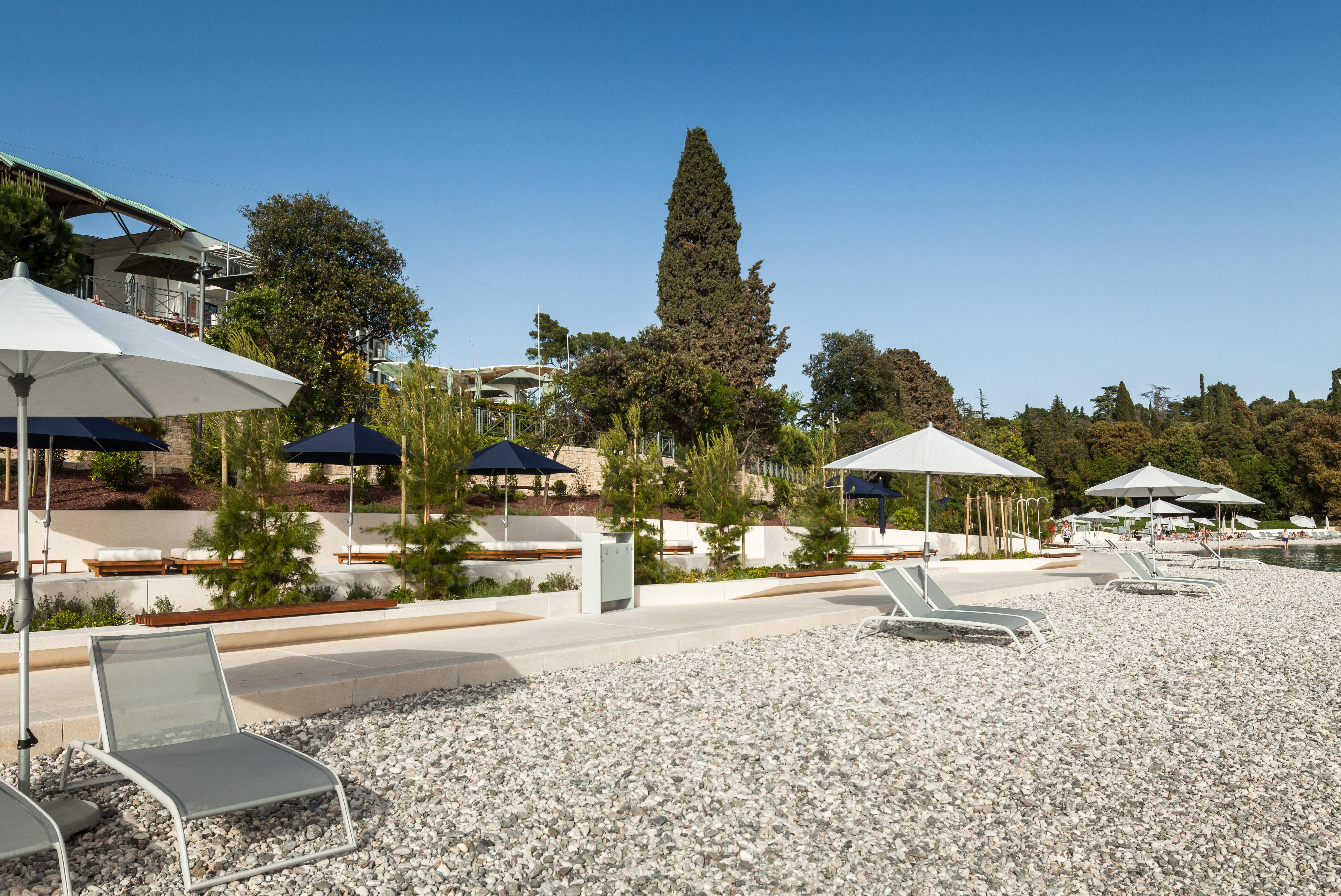 Lone By Maistra Collection Hotel